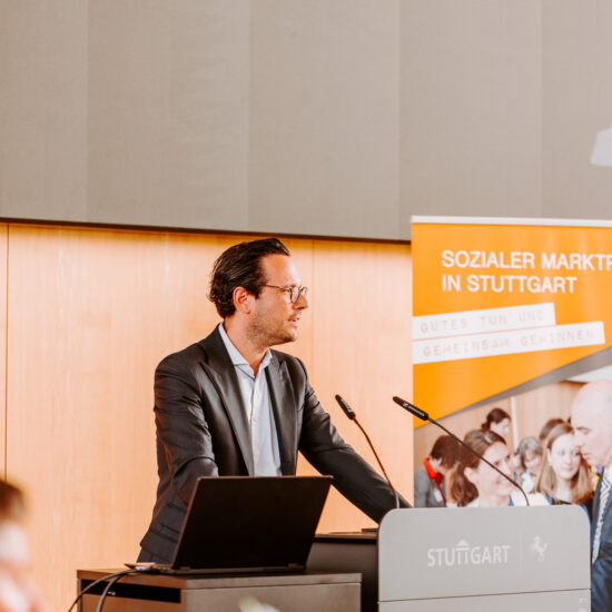 sozialer Marktplatz im Rathaus Stuttgart